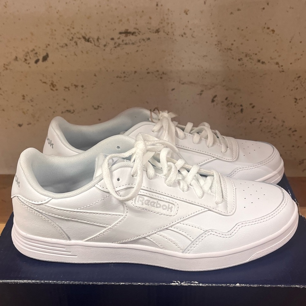 Reebok court advance white women’s size 10